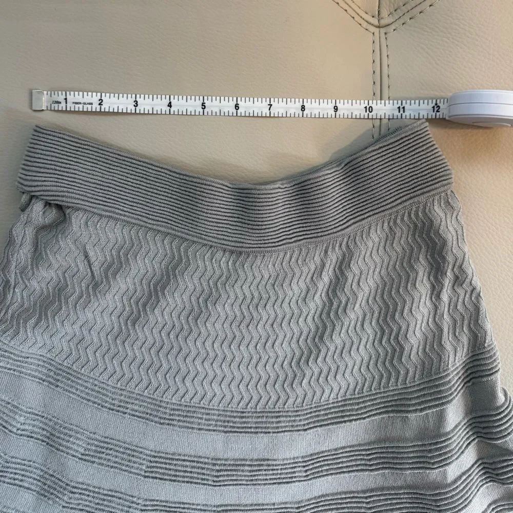 Yargici Textured Knitted Women's Skirt in a grayish blue Size 4